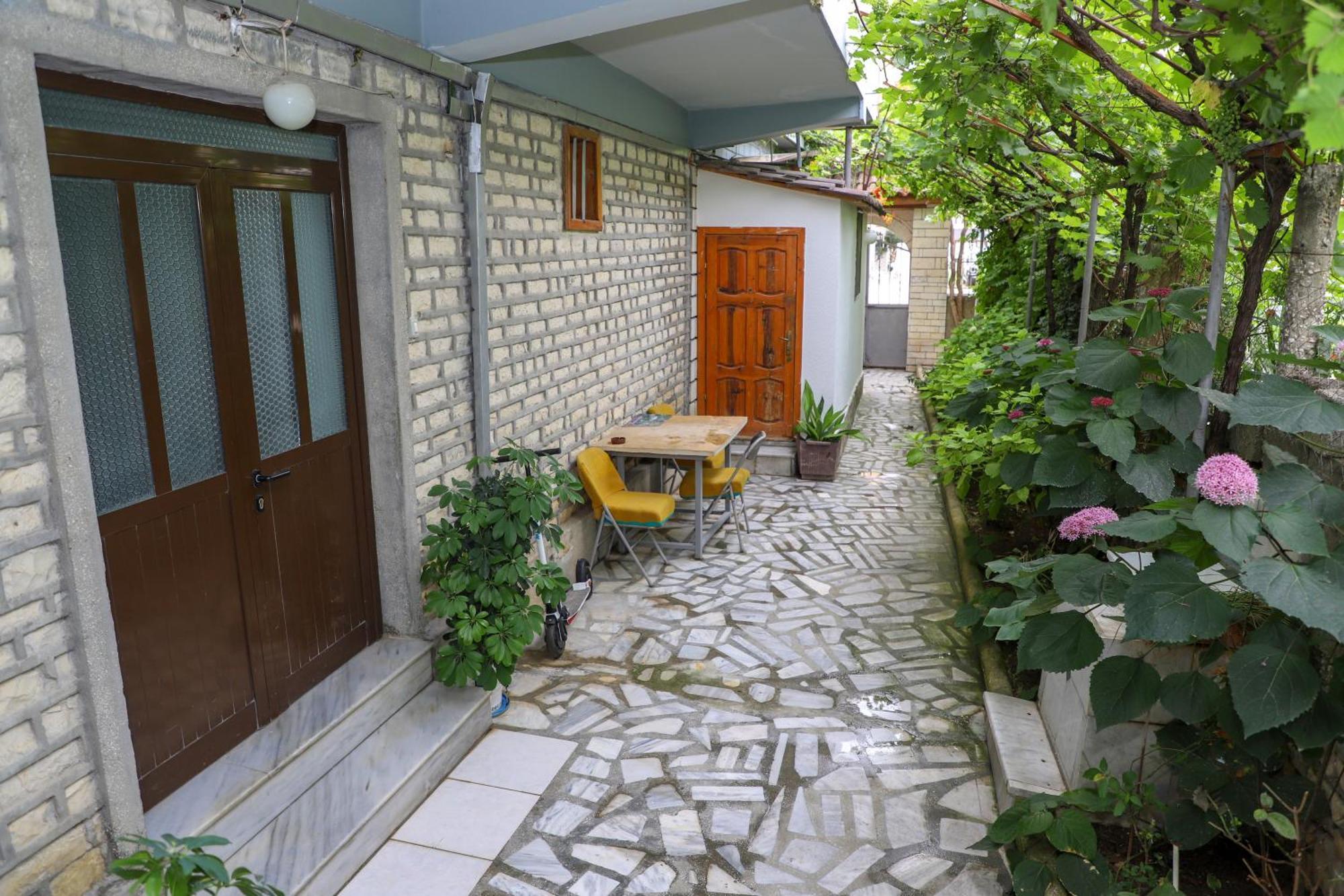 Guesthouse Katerina Berat Exterior photo